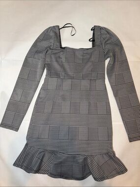 Forever 21 Black & White Plaid Long-Sleeve Ruffle-Hem Dress